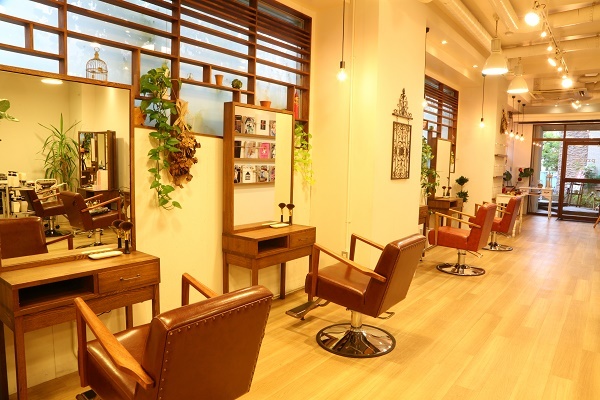 神戸市灘区六甲周辺人気の美容室prive hair design